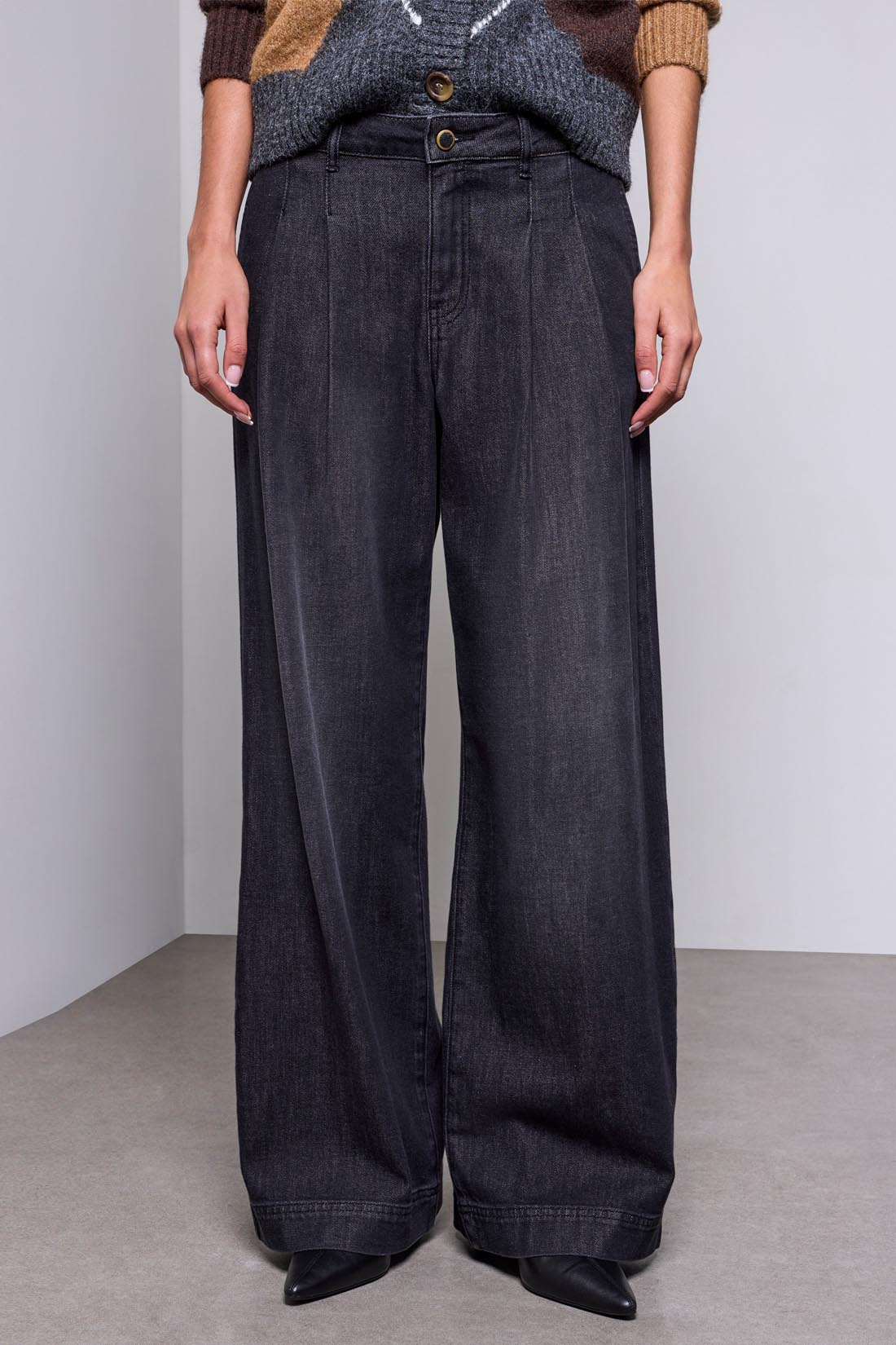 BLUE THREAD by Tribal Brooke Tailored Front Pleats Wide Leg Denim Jeans