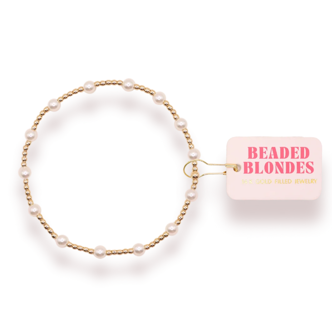 June Pearl Bracelet in Gold- Extended