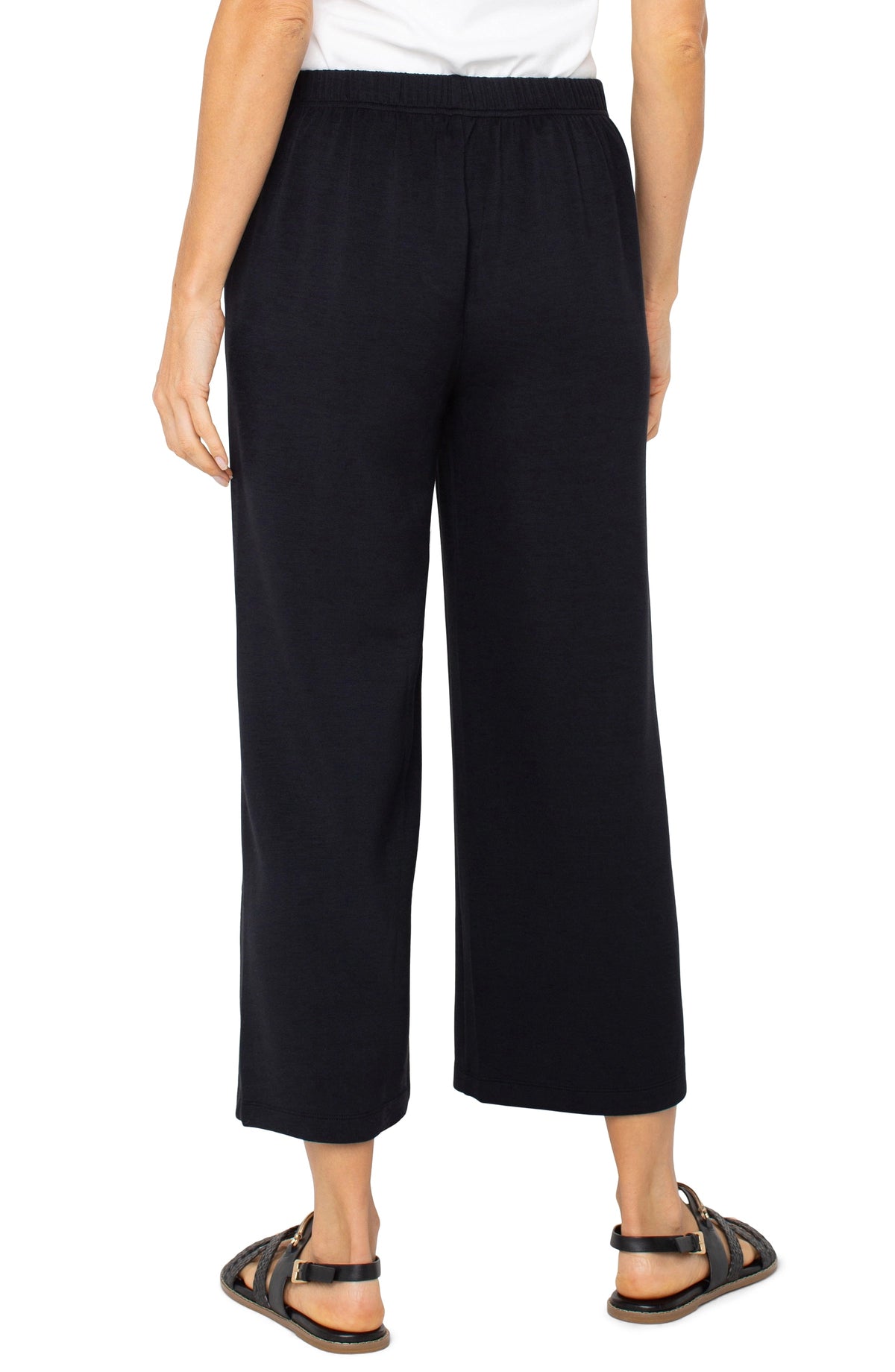 Pull-On Wide Leg Crop