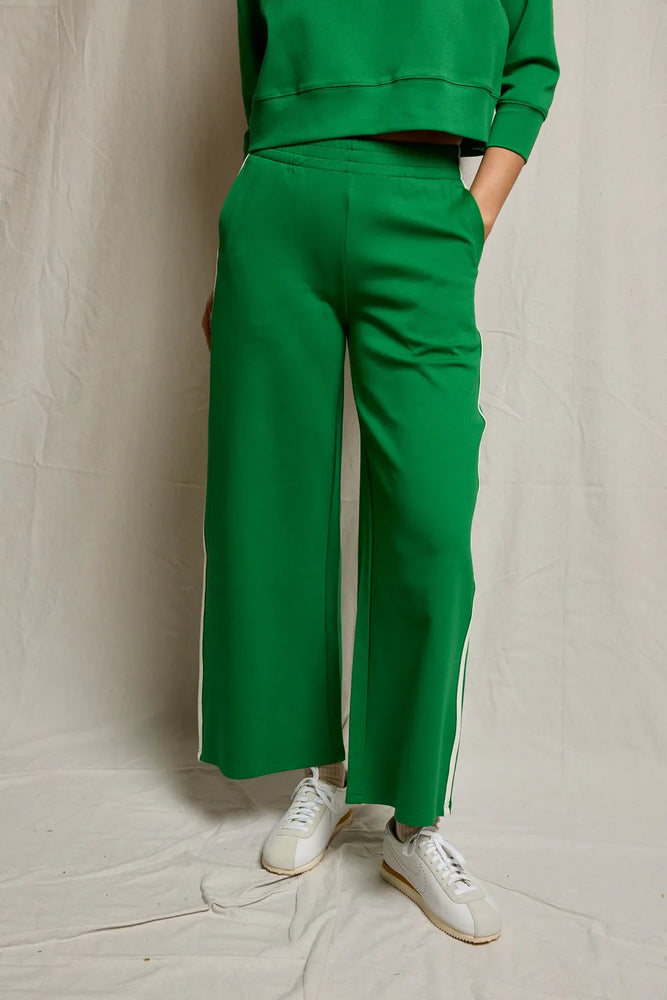 Mikos Travel Wide Leg Pant