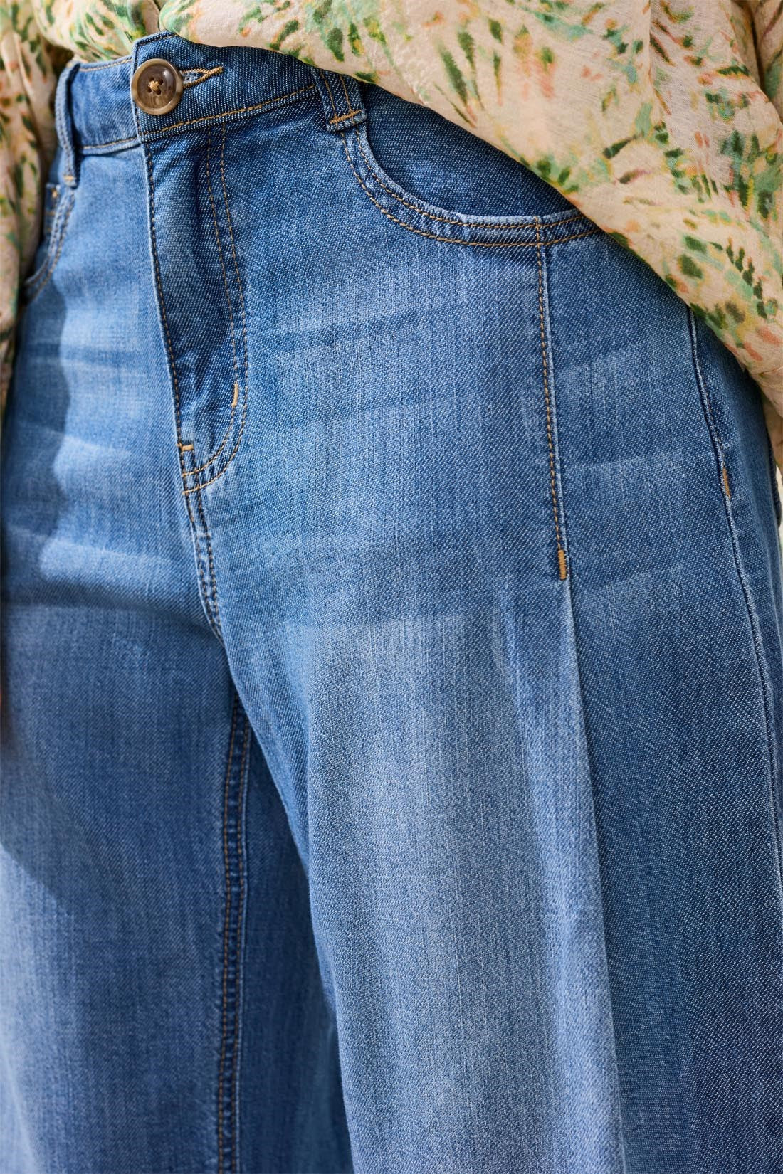 Audrey Pleated Crop Wide Leg Jeans