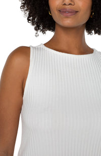 Sleeveless Boat Neck Knit Top