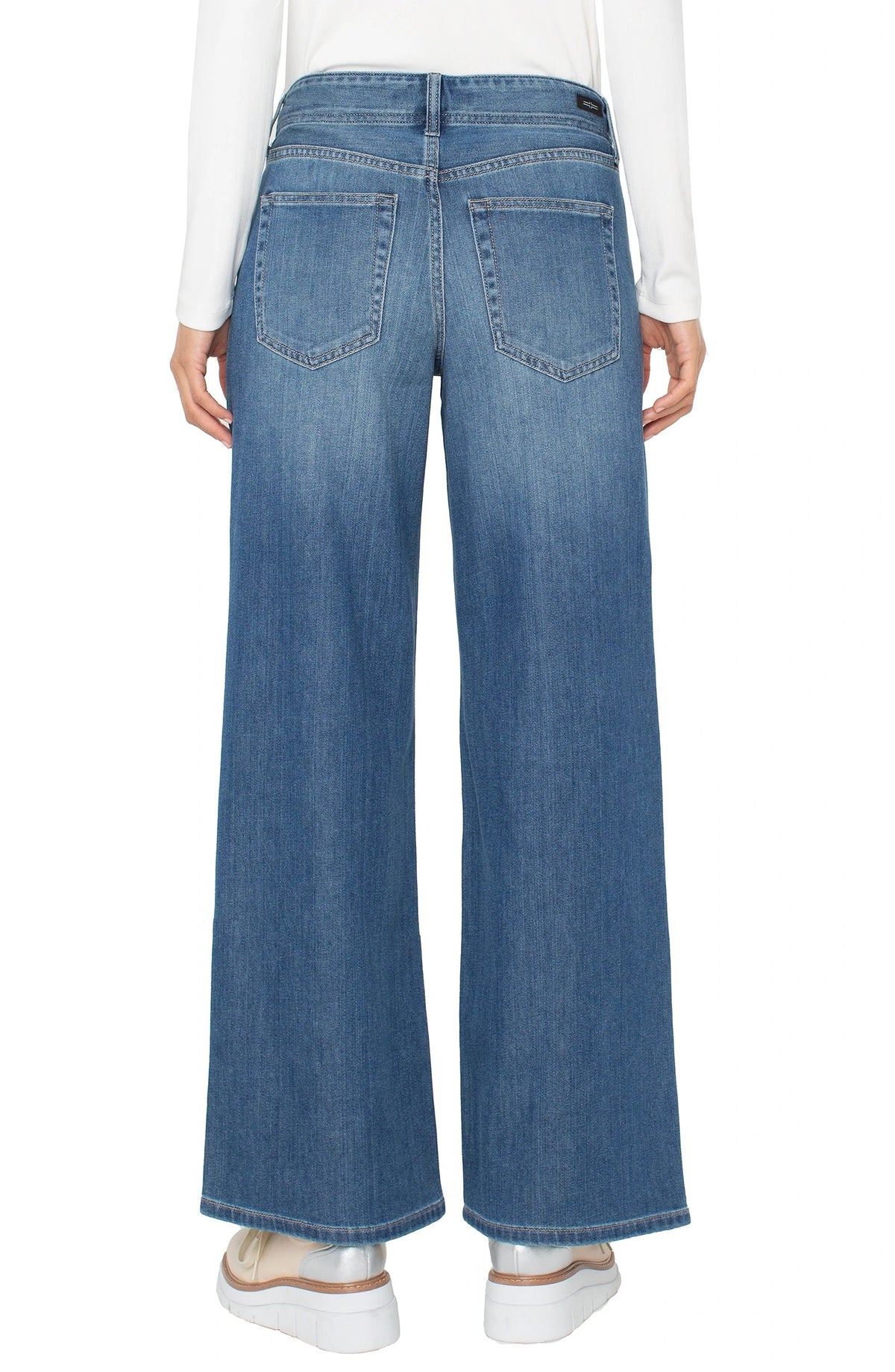 The Weekender Relaxed Wide Leg 30"