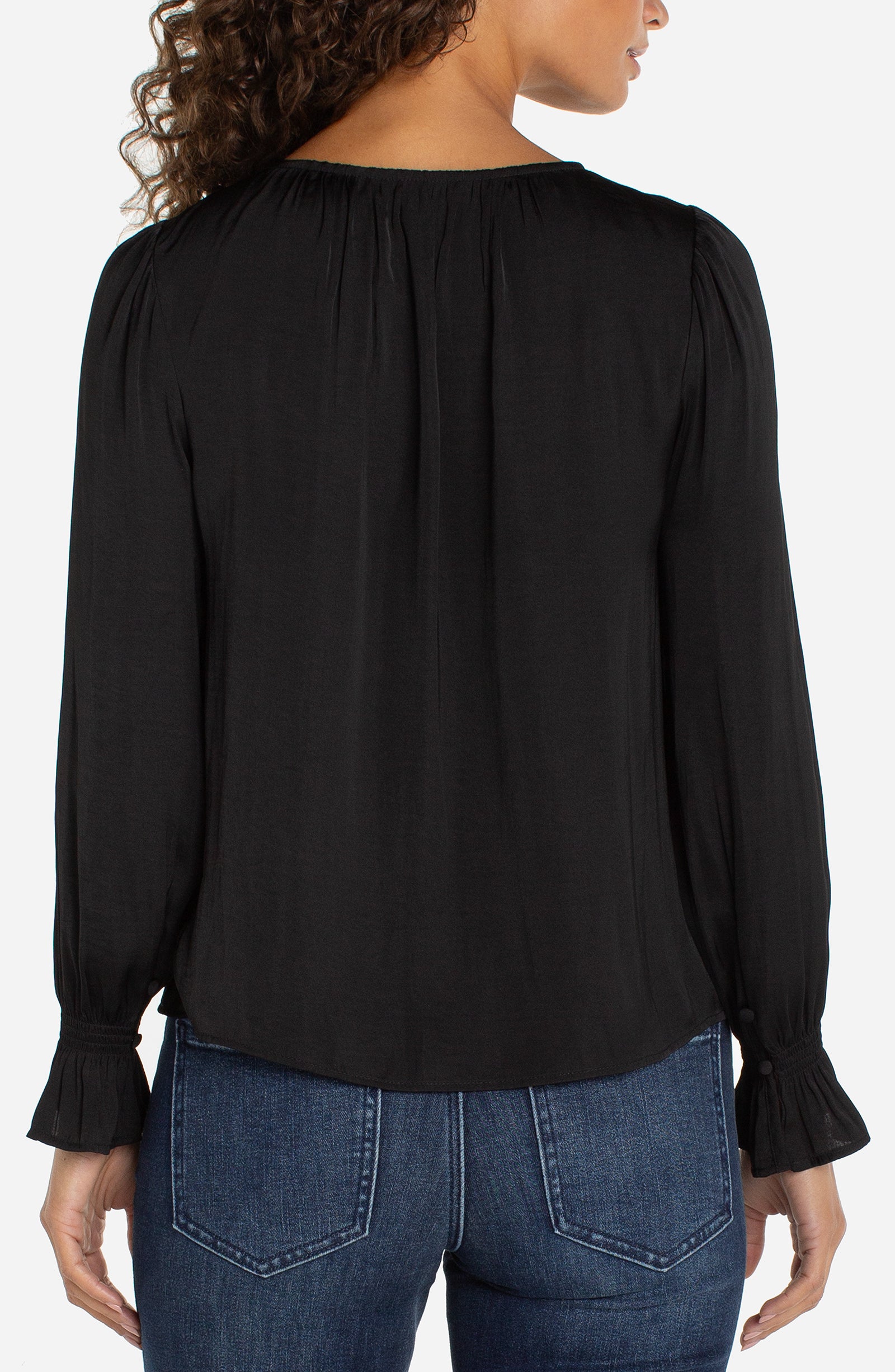 Long Sleeve Button Front Top w. Smocking